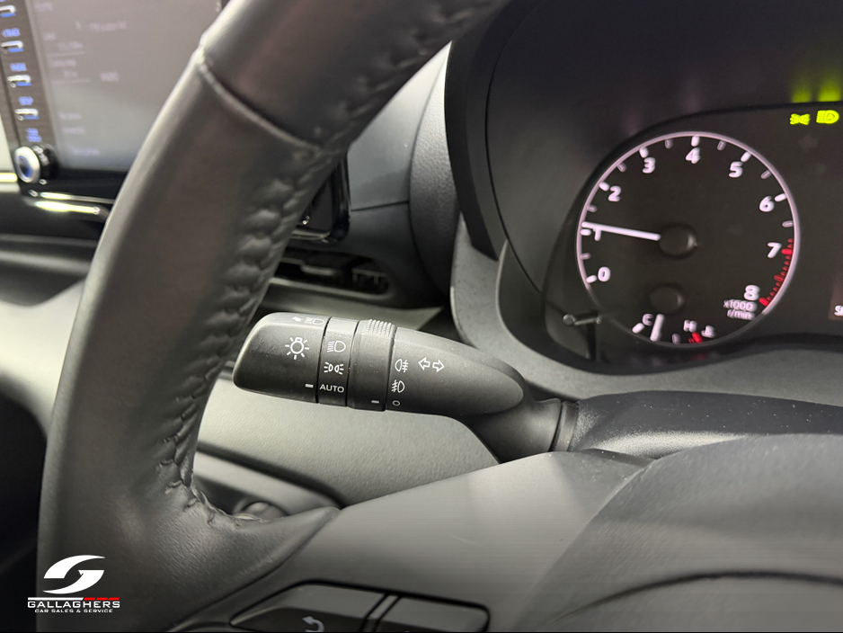 2024 Toyota Yaris - image 19