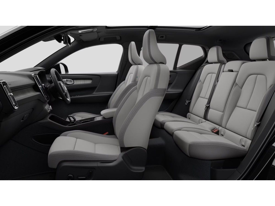 2026 Volvo EX40 - image 15