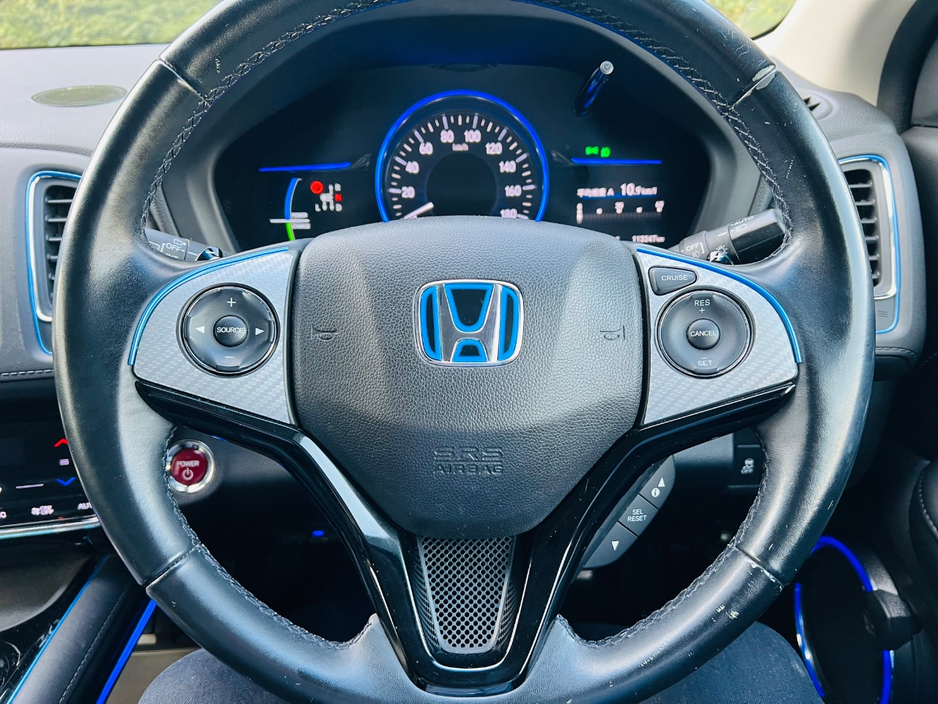 2015 Honda Vezel - image 18