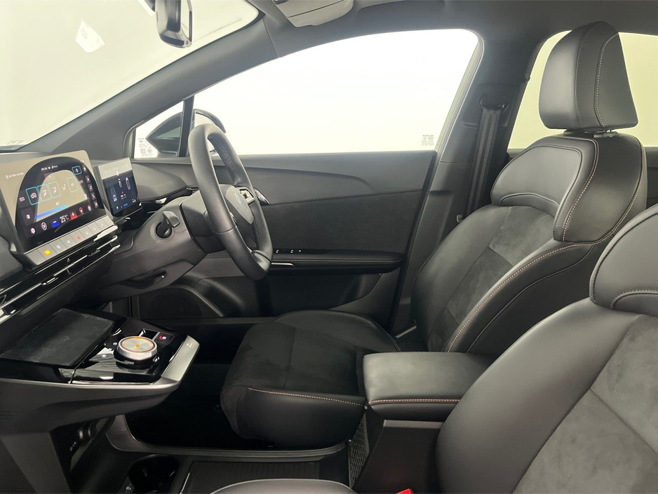 2024 MG MG4 EV X POWER RACING GREEN 435BHP 64KWH AUTO **HEATED ALCANTARA SEATS**18" DIAMOND CUT ALLOY WHEELS WITH TANZANITE ORANGE CALLIPERS**2 TONE ROOF**HEATED STEERING WHEEL**APPLE CARPLAY**TOUCH SCREEN DISPLAY** €30,995