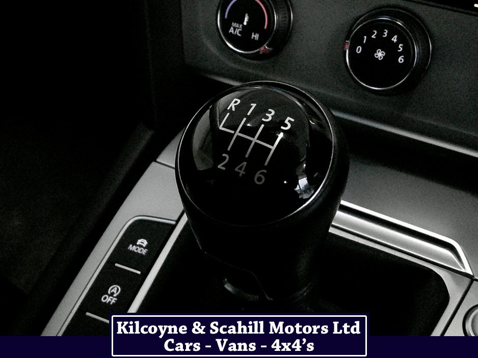 2015 Volkswagen Passat 2.0 TDI SE BUSINESS BLUEMOTION 150PS 4DR