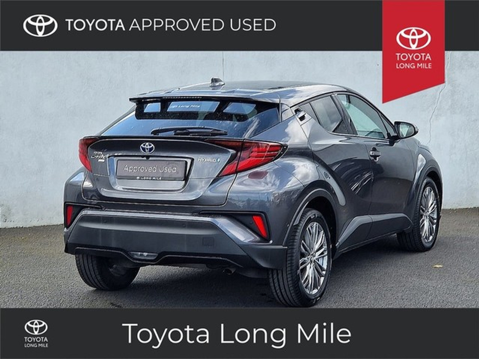 2022 Toyota C-HR - image 2