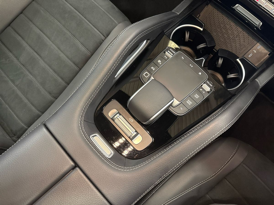 2025 Mercedes-Benz GLE Class - image 15