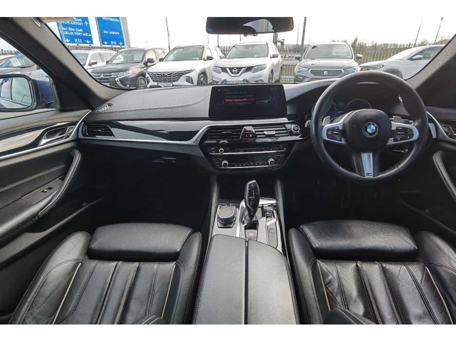 2017 BMW 5 Series - image 12