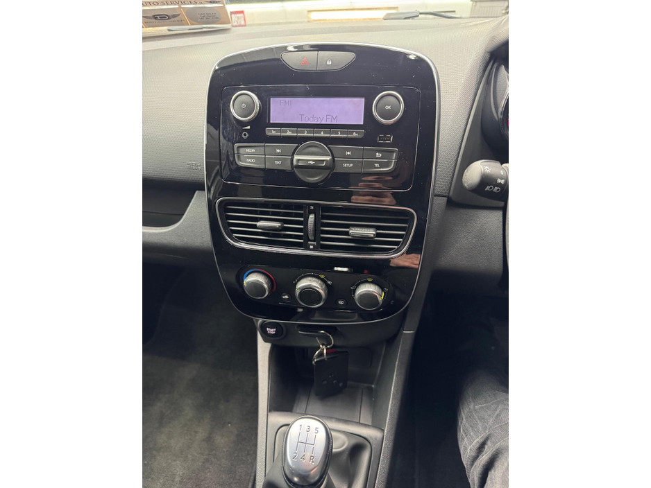 2018 Renault Clio 1.2 16V 75 EXPRESSION €10,950