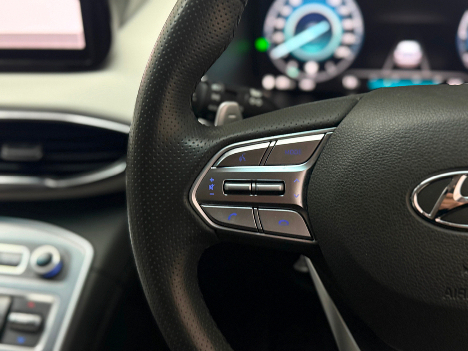 2022 Hyundai Santa Fe 1.6 PHEV *7 SEATER* €39,990