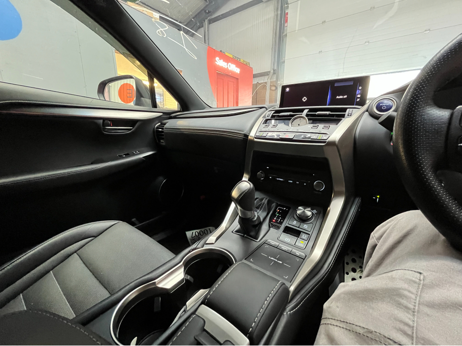 2018 Lexus NX 300 h - image 20