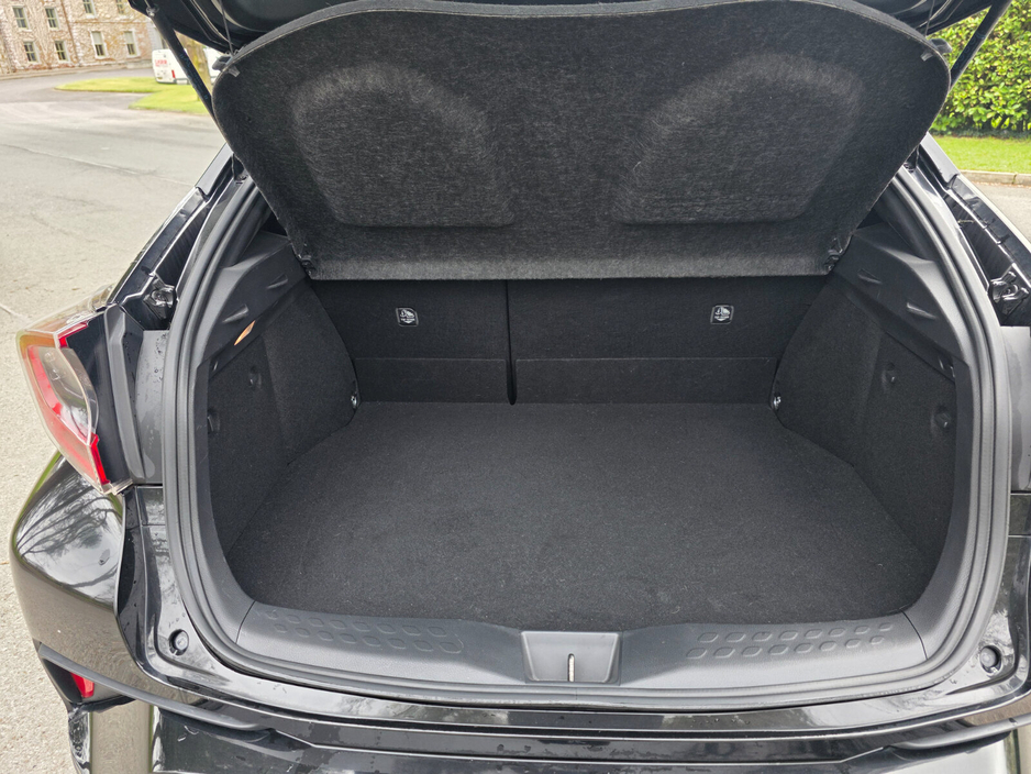 2020 Toyota Corolla - image 17