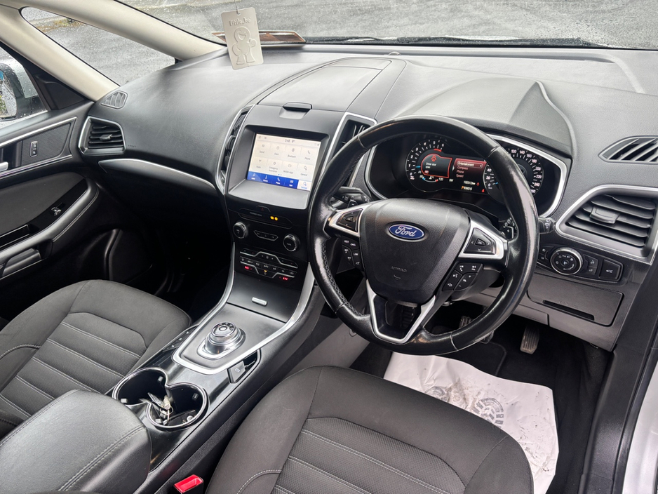 2019 Ford Galaxy - image 11