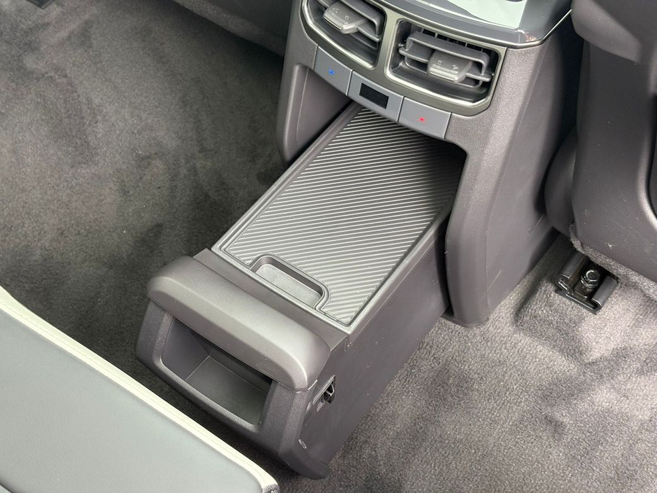 2026 Kia EV5 - image 36