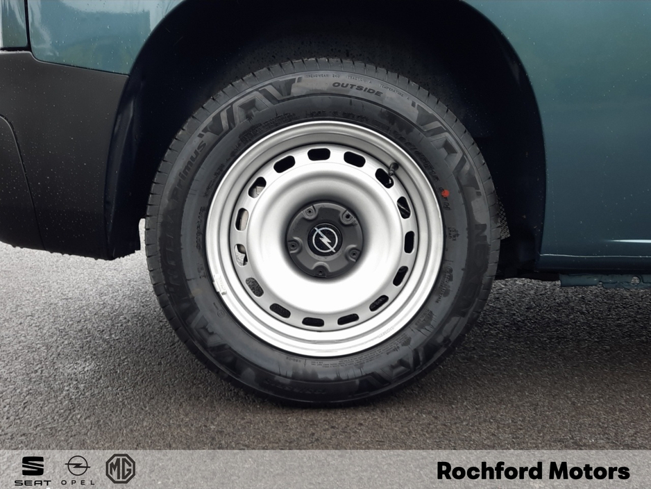 2026 Opel Combo L1H1 Komfort 1.5D 100HP €21,600