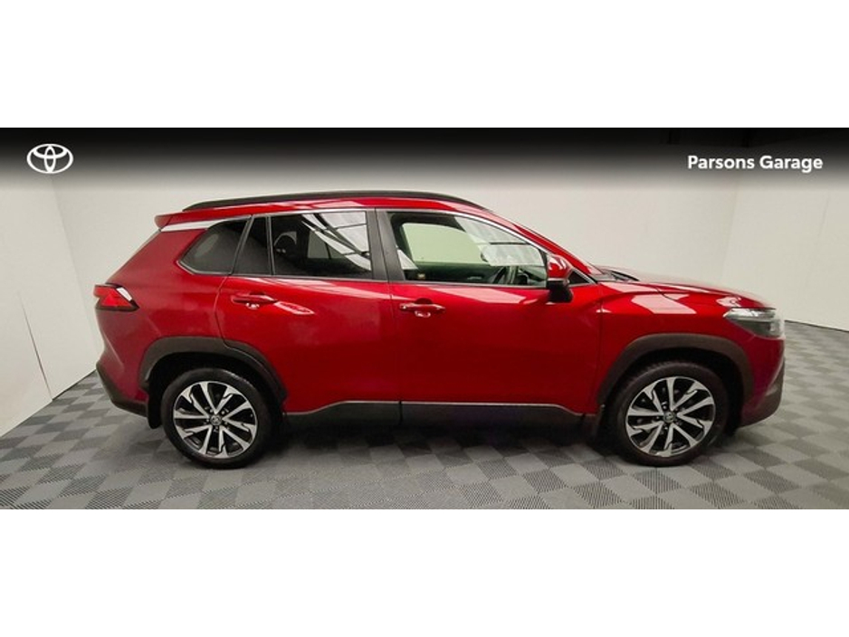 2023 Toyota Corolla Cross  €35,995