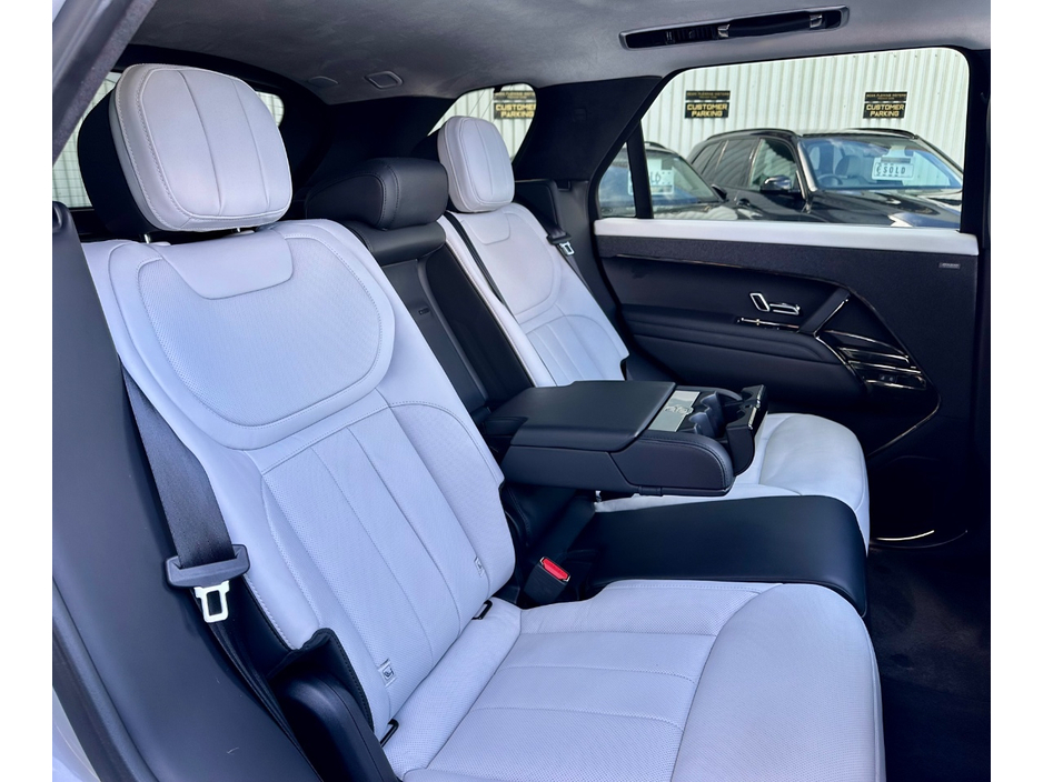 2024 Land Rover Range Rover Sport - image 20