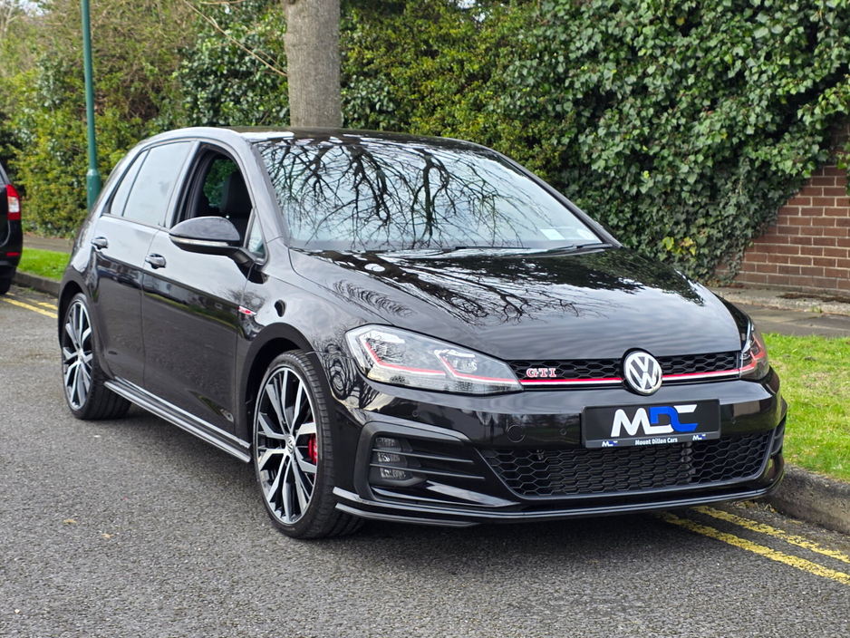 2020 Volkswagen Golf - image 4