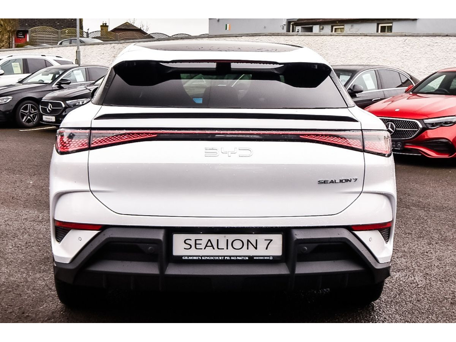 2026 BYD Sealion 7 - image 5