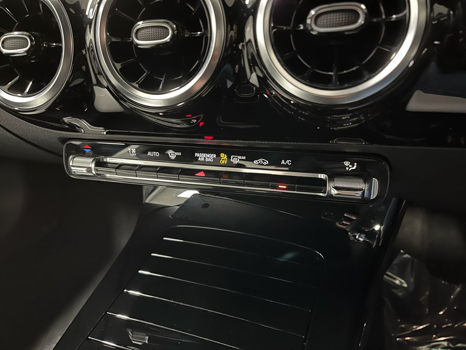 2022 Mercedes-Benz CLA Class - image 16