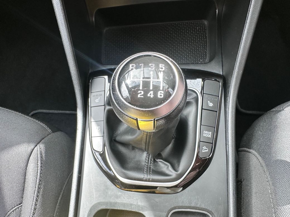 2022 Hyundai Tucson - image 27