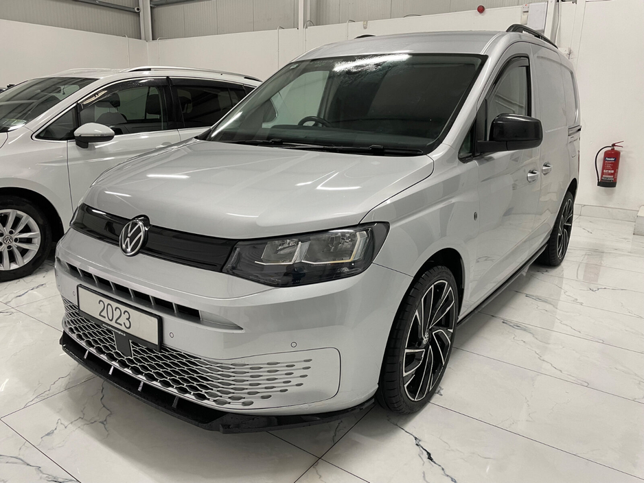 2023 Volkswagen Caddy CADDY DARK LABEL TDI 122HP A7F €19,995
