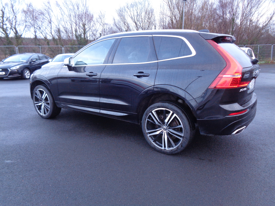 2018 Volvo XC60 - image 3