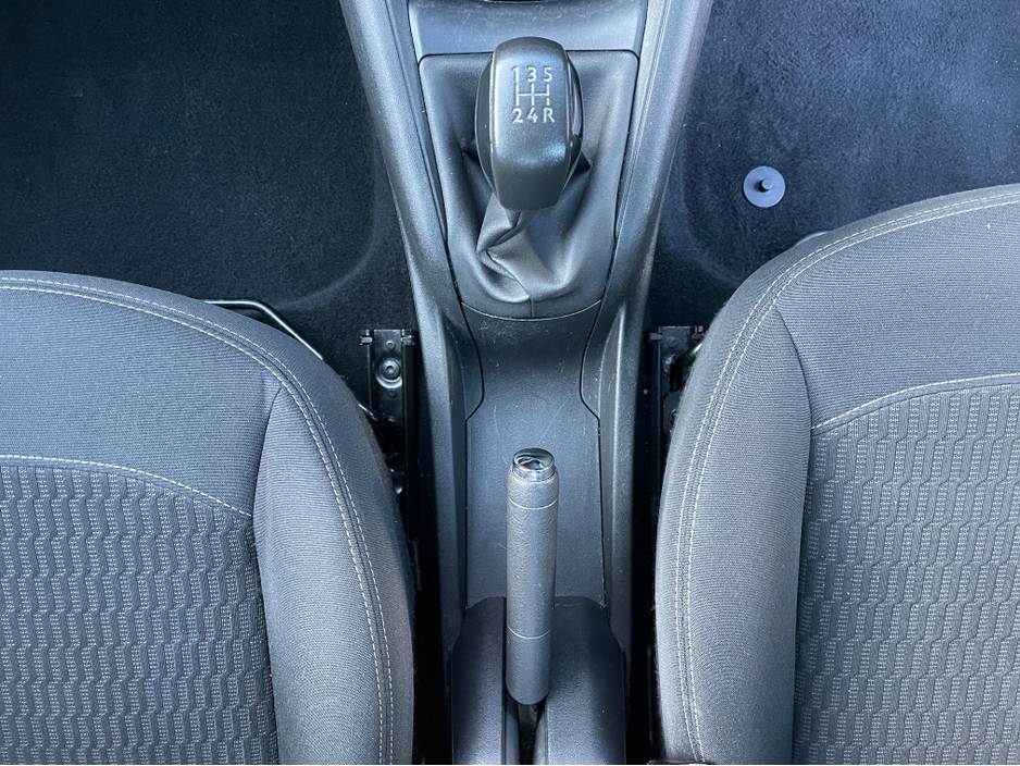 2019 Peugeot 208 - image 19