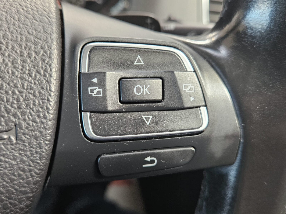 2013 Volkswagen Sharan - image 11