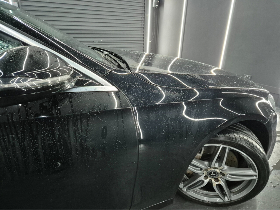 2019 Mercedes-Benz E Class - image 2