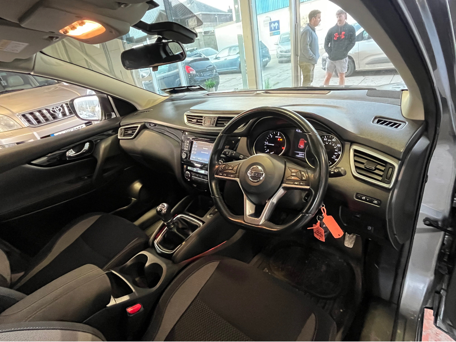 2017 Nissan Qashqai - image 12