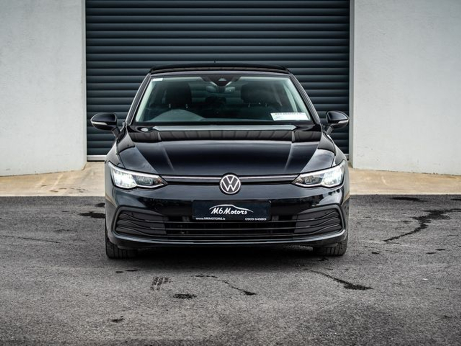 2021 Volkswagen Golf - image 2