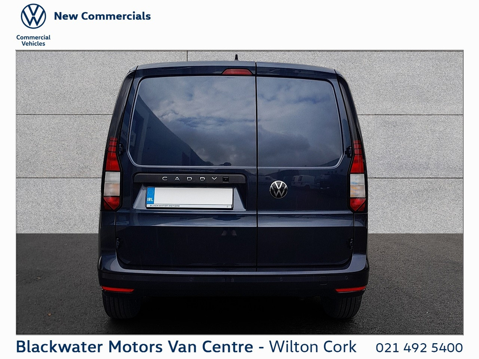2025 Volkswagen Caddy - image 14