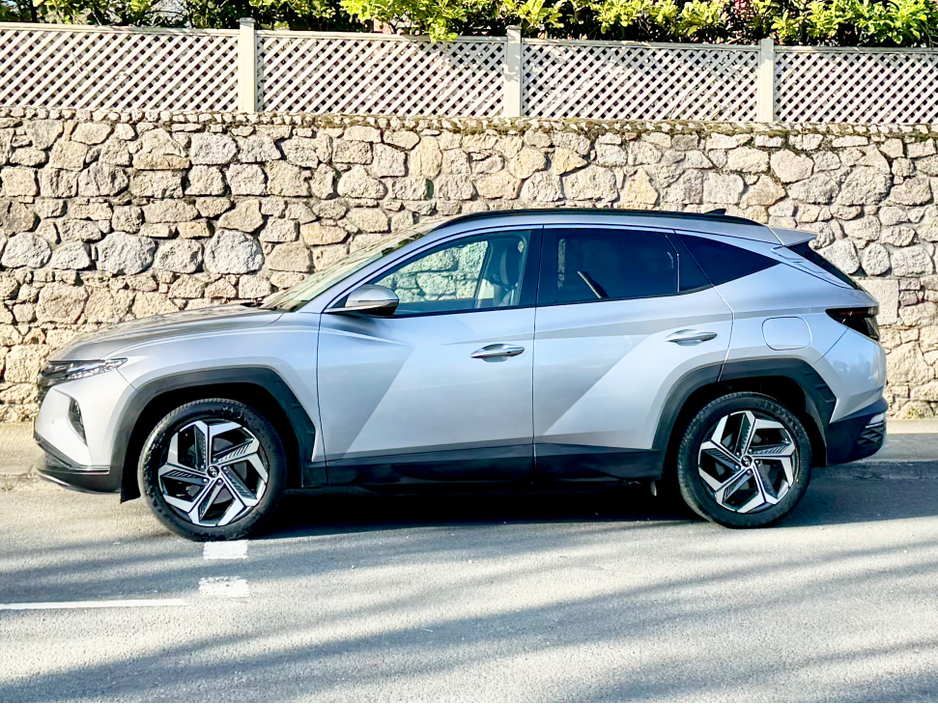 2021 Hyundai Tucson - image 3