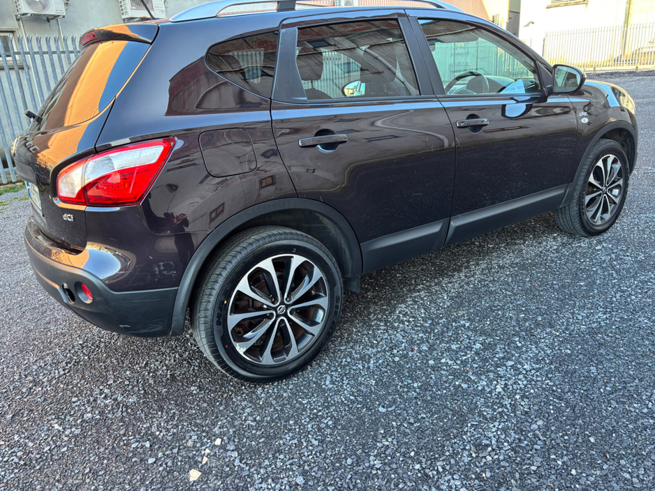 2011 Nissan Qashqai - image 5