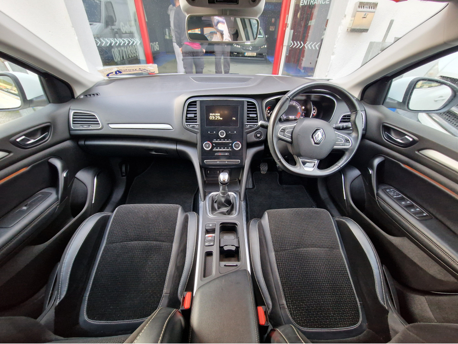 2017 Renault Megane LOW MILEAGE-1.2 DYNAMIQUE-HIGH SPEC €10,950