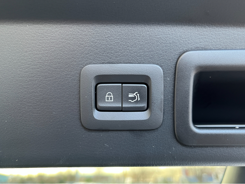 2023 Mazda CX-30 HOMURA MHEV 180BHP 2.0 PETROL //HIGH SPEC//HEAD UP DISPLAY//HEATED SEATS//KEYLESS ENTRY//SAT NAV// €24,950