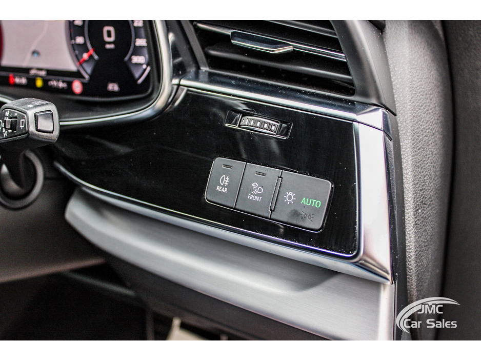 2020 Audi Q7 - image 21