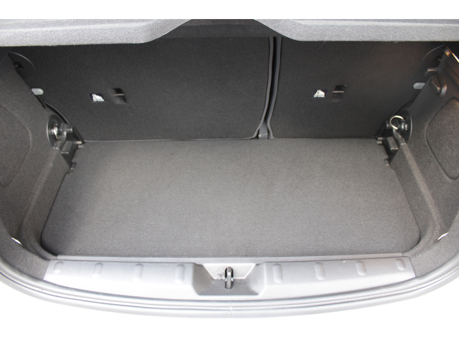 2019 MINI Cooper - image 18