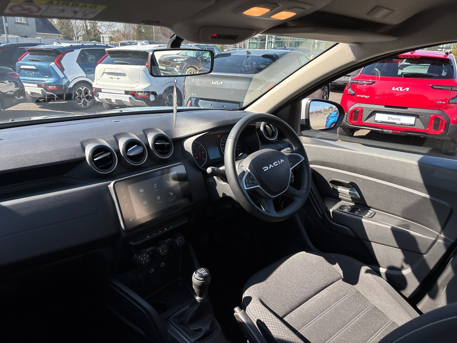 2024 Dacia Duster - image 9