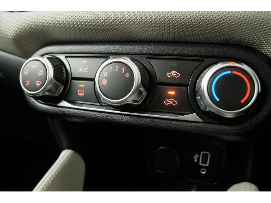 2019 Nissan Micra - image 20