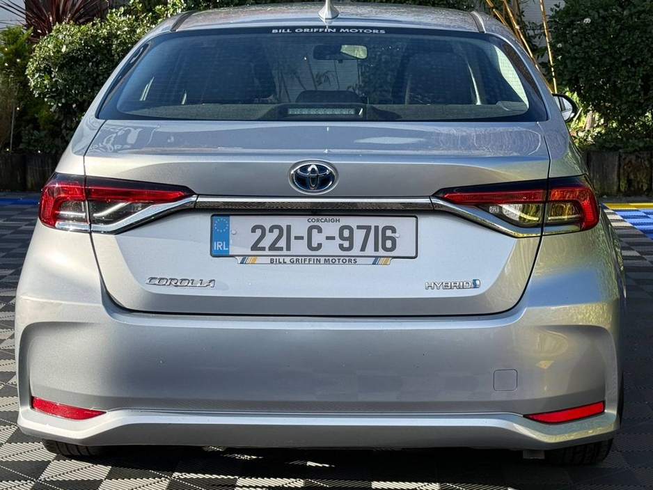 2022 Toyota Corolla LUNA 1.8 HYBRID // SERVICE HISTORY // LANE ASSIST // REVERSE CAMERA €20,900