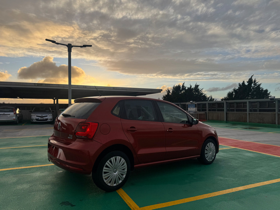 2014 Volkswagen Polo  €10,950