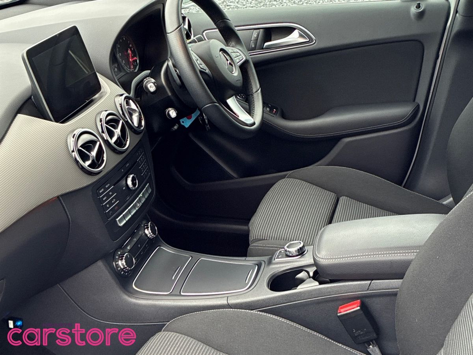 2022 Mercedes-Benz B Class - image 12