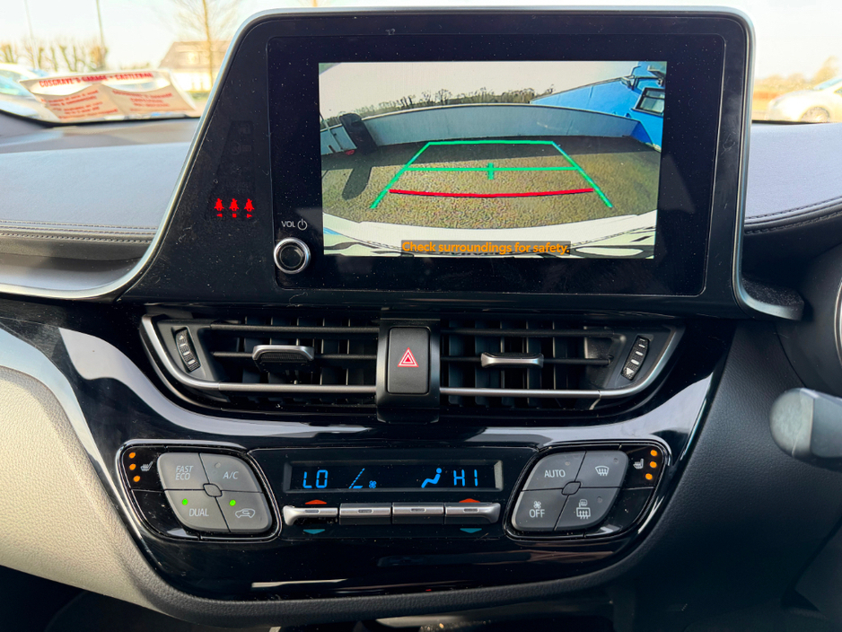 2023 Toyota C-HR - image 13