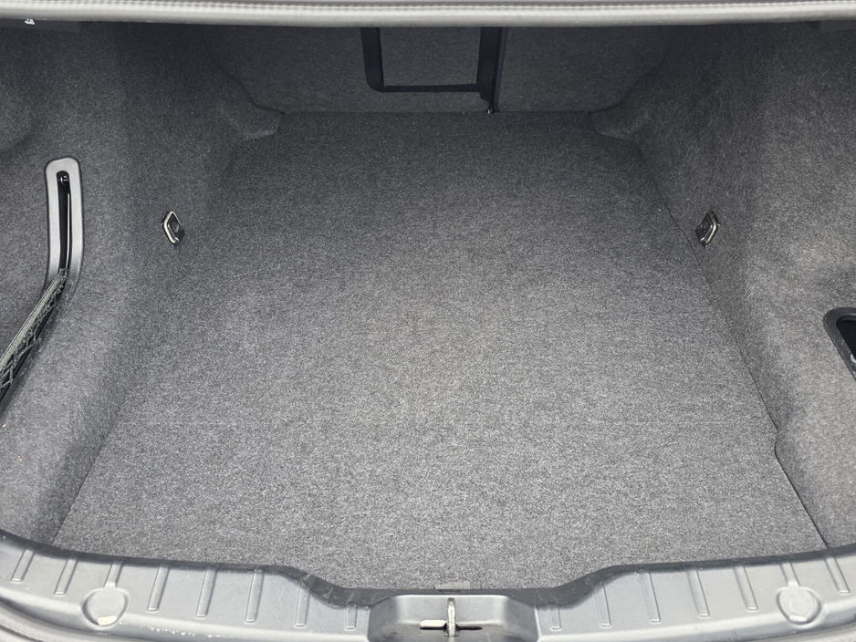 2014 BMW 5 Series - image 10