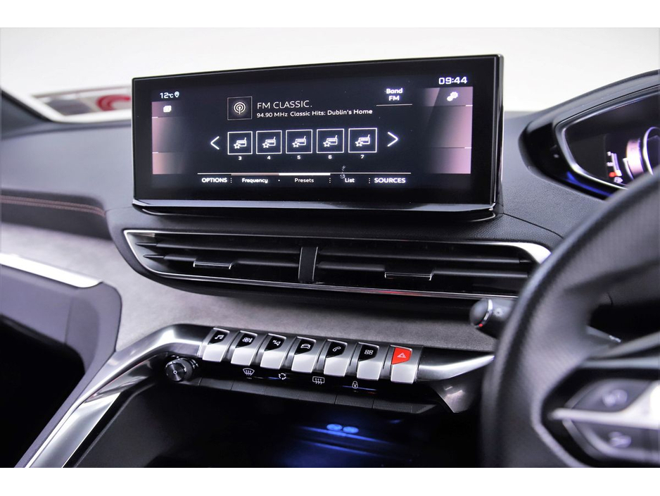 2022 Peugeot 3008 - image 22