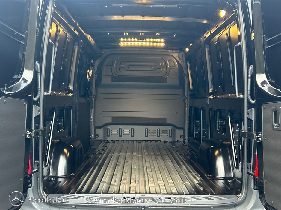 2026 Mercedes-Benz Sprinter - image 18