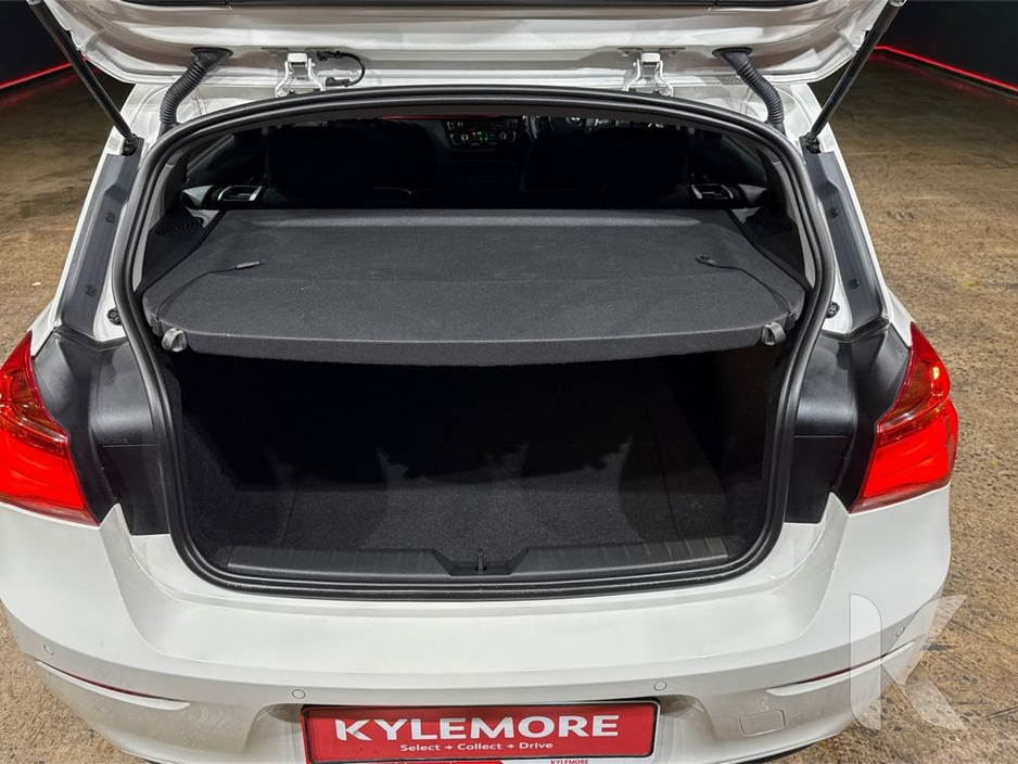 2018 BMW 1 Series 1.5 AUTOMATIC - ALLOY WHEELS - MULTI FUNCTION STEERING WHEEL - CRUISE CONTROL - ELECTRIC WINDOWS - ELECTRIC ADJUSTABLE SEATS - HEATING / AC CONTROLS - €19,950