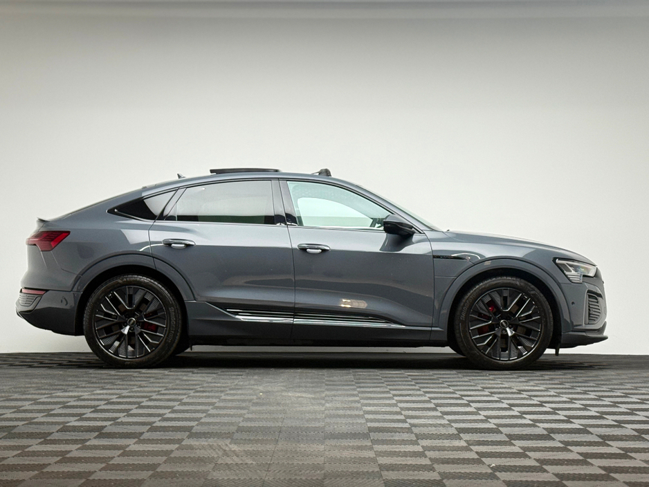 2024 Audi Q8 e-tron S LINE 55 E-TRON *PAN ROOF* €79,990