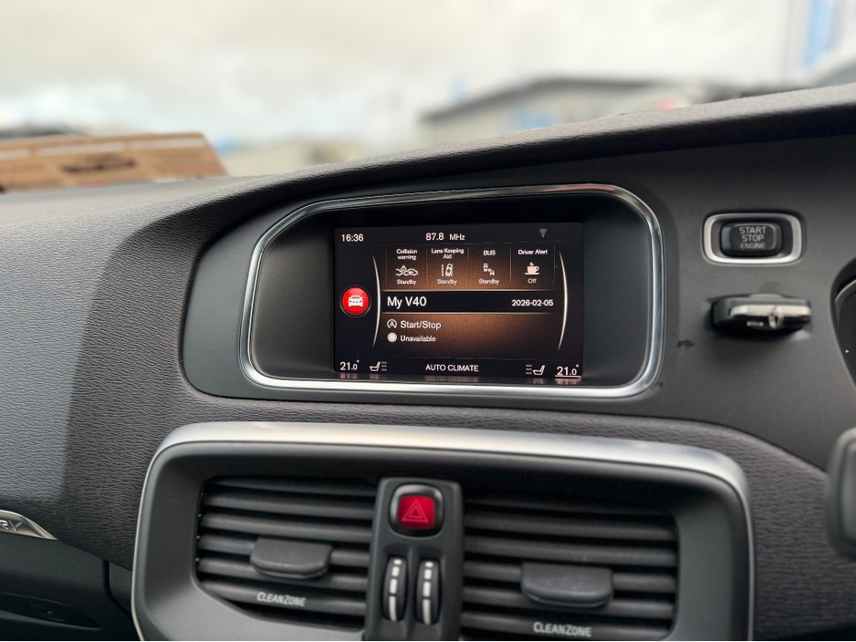 2018 Volvo V40 ** DEPOSIT TAKEN ** CROSS COUNTRY 4WD - 2.0L DIESEL - AUTO - 12M WARRANTY - CAR: 1733 €19,950