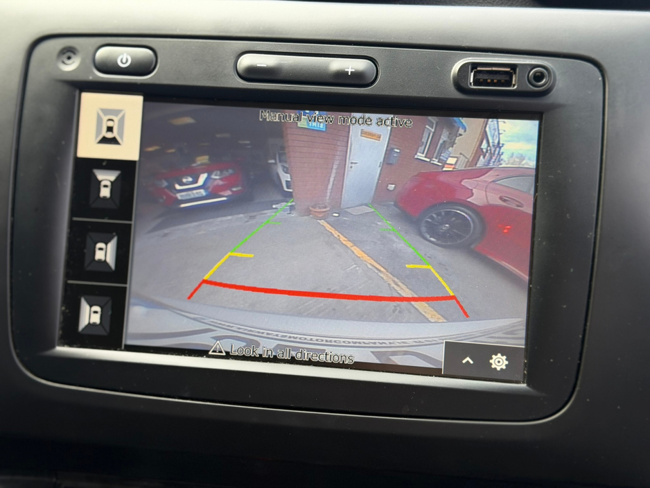 2019 Dacia Duster - image 5