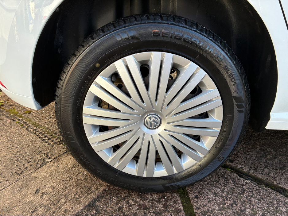 2015 Volkswagen Polo DBA-6RCJZ €12,500