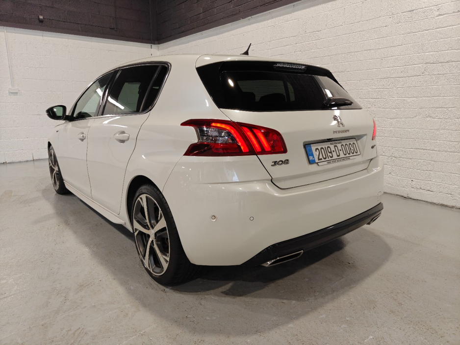 2019 Peugeot 308 - image 5